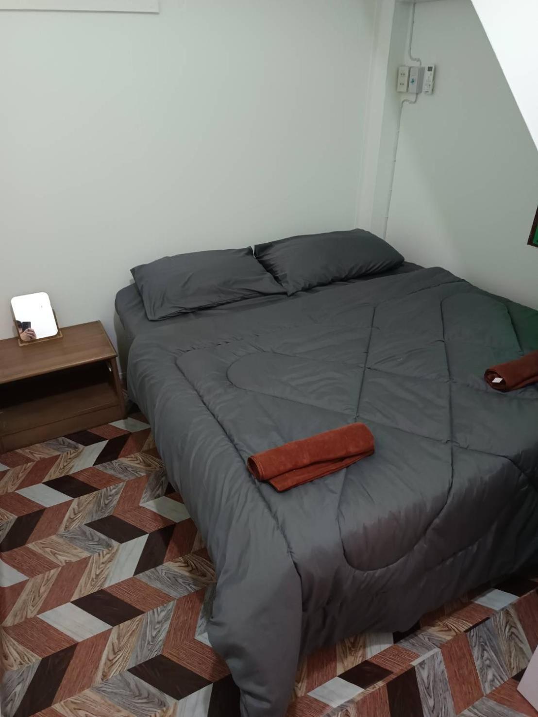 Sleep Break Hostel Sathon Bangkok Eksteriør billede
